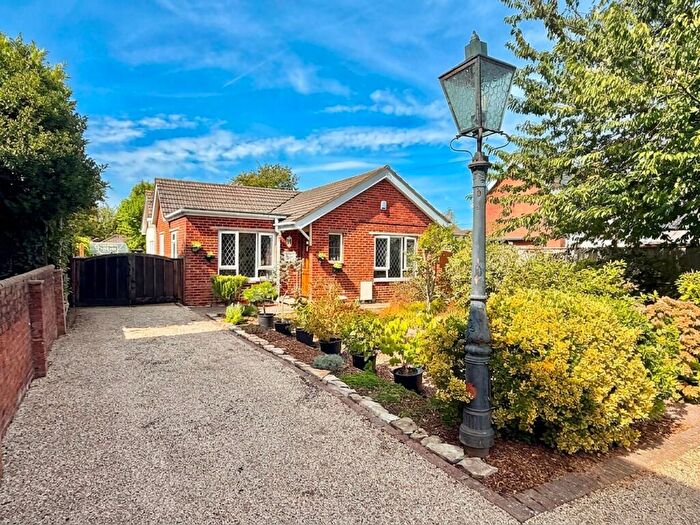 4 Bedroom Detached Bungalow For Sale In Plum Tree Cottage, Oak Road, SO45