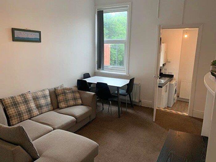 3 Bedroom Flat To Rent In Grosvenor Gardens, Jesmond Vale, NE2
