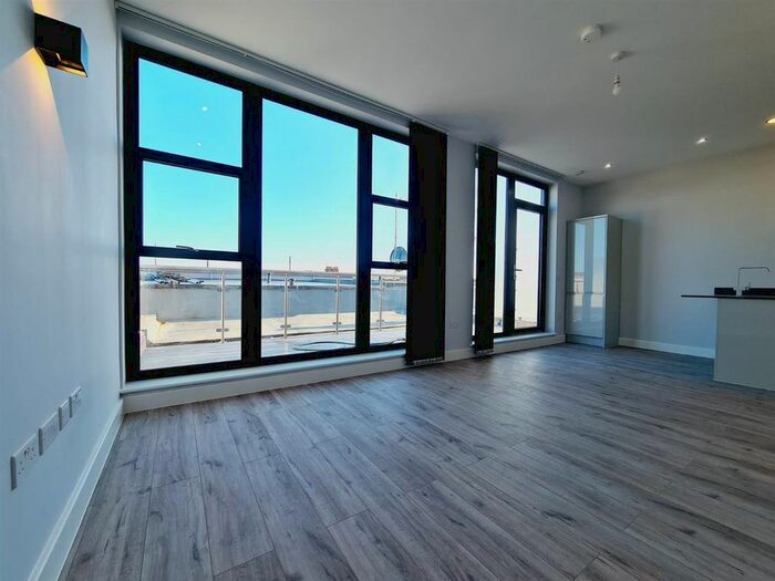 2 Bedroom Flat To Rent In Lancaster Road, New EN4