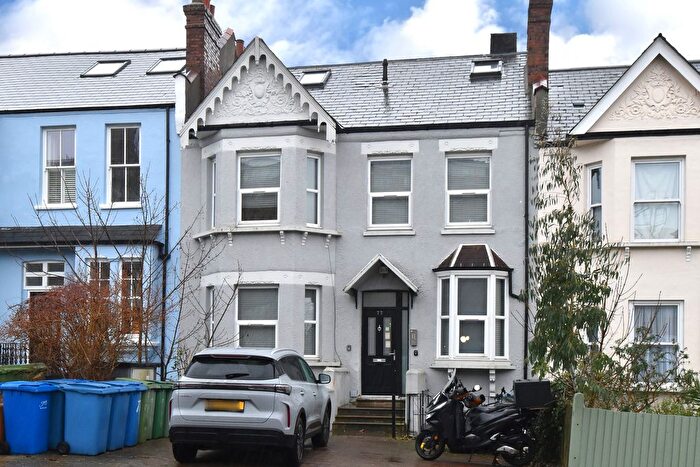 3 Bedroom Flat For Sale In Flat, Overhill Road, London, SE22
