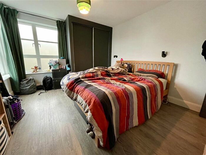2 Bedroom Apartment To Rent In Burnaby Road, Bournemouth, Dorset, BH4