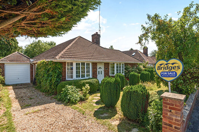 4 Bedroom Bungalow For Sale In Queens Road, North Warnborough, Hook, Hampshire, RG29