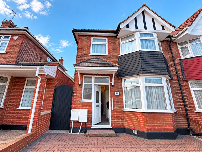 4 Bedroom Detached House To Rent In Derek Avenue, Wembley, HA9