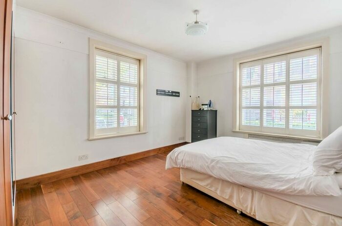 1 Bedroom Flat To Rent In Chesterfield House, Mayfair, London, W1J