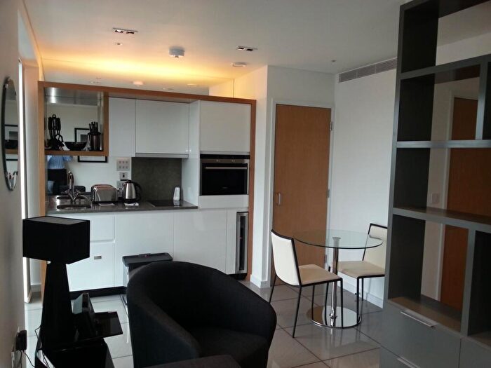 Flat To Rent In Triton Buidling, Brock Street, London, NW1