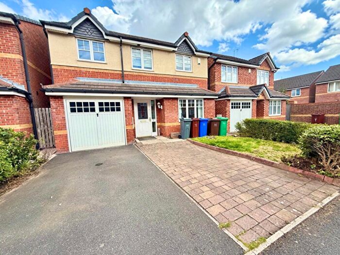 4 Bedroom Detached House To Rent In Grindleton Avenue, Wythenshawe, M22