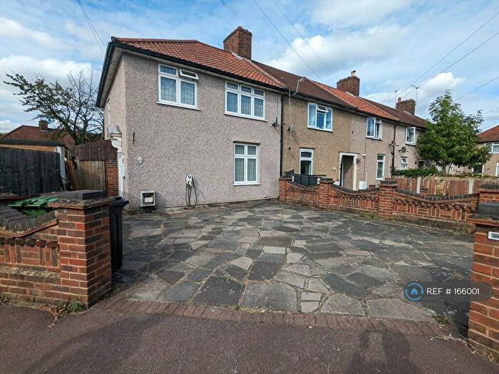 3 Bedroom End Of Terrace House To Rent In Danette Gardens, Dagenham, RM10