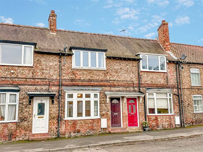 2 Bedroom Terraced House To Rent In Long Street, Easingwold, YO61