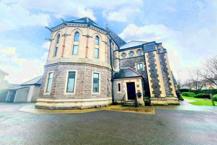 2 Bedroom Maisonette To Rent In Locking Road, Weston-Super-Mare, BS23