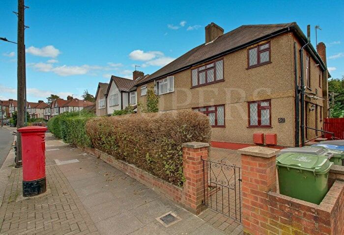 2 Bedroom Maisonette For Sale In Tanfield Avenue, London, NW2