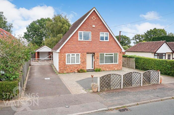 4 Bedroom Detached House For Sale In Bernard Close, Rackheath, Norwich, NR13