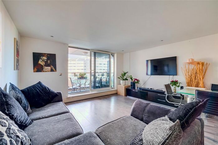 2 Bedroom Flat For Sale In Harbour Reach, Imperial Wharf, SW6