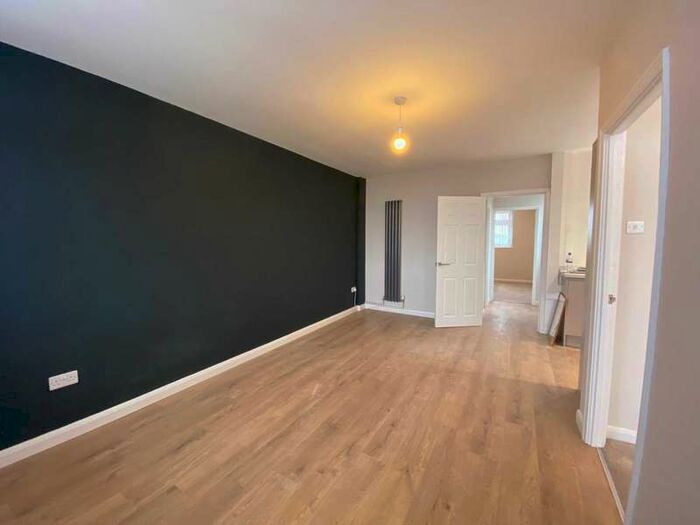 2 Bedroom Semi-Detached House To Rent In Central Square, Maghull, L31