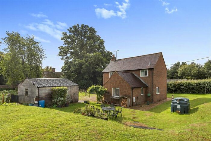 3 Bedroom Detached House To Rent In Woolmer Lane, Bramshott, Liphook, GU30