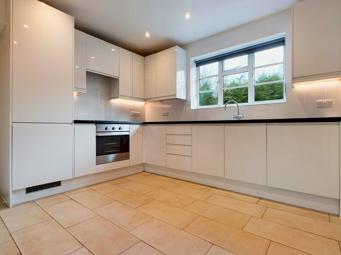 2 Bedroom Farmhouse To Rent In Ridge Road, Brighton, BN1