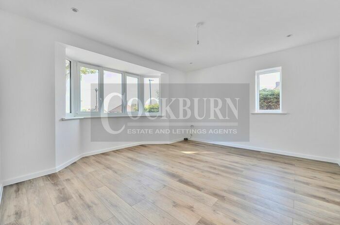 3 Bedroom End Of Terrace House To Rent In Buckler Gardens, London, SE9