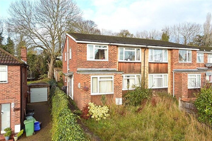 2 Bedroom Flat For Sale In Orpin Road, Merstham, Redhill, Surrey, RH1