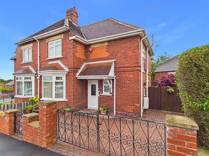 3 Bedroom Semi-Detached House For Sale In Broadway, Sheriff Hill, NE9