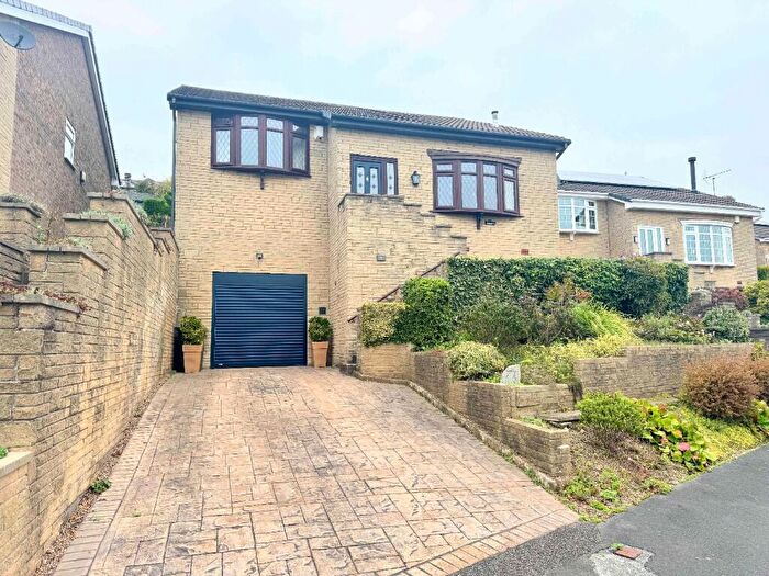 4 Bedroom Detached Bungalow For Sale In High Meadows, Greetland, HX4