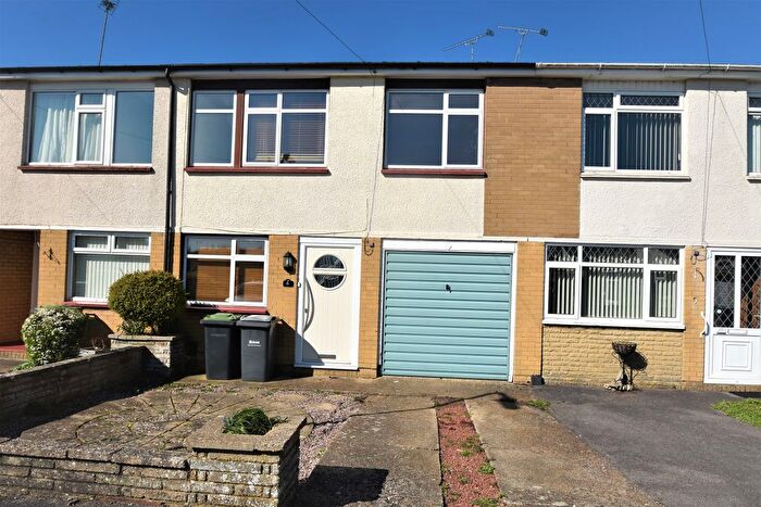 3 Bedroom Terraced House To Rent In Charlesworth Gardens, Waterlooville, Hampshire, PO7