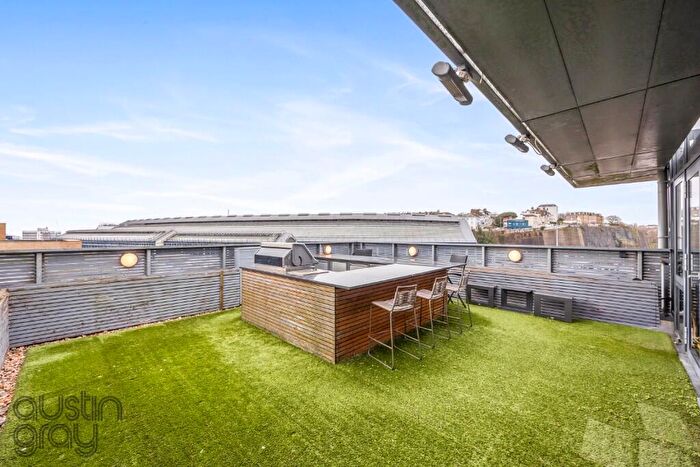 3 Bedroom Penthouse For Sale In Fleet Street, BN1