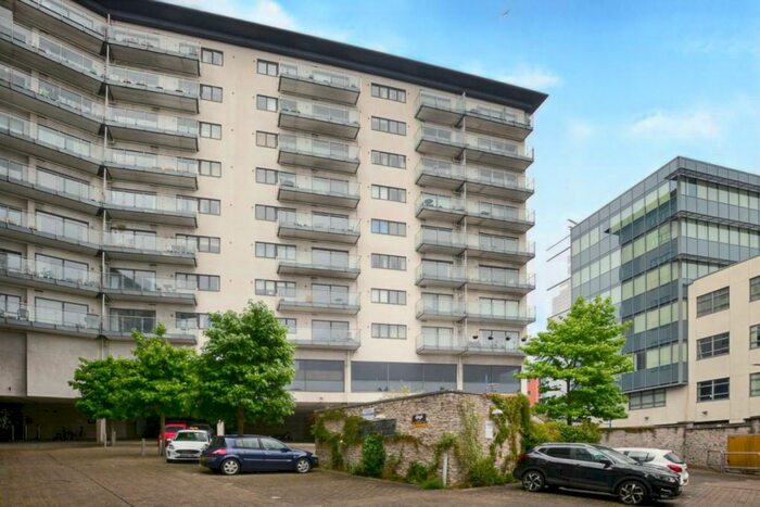 2 Bedroom Flat To Rent In Exeter Street, Plymouth, PL4