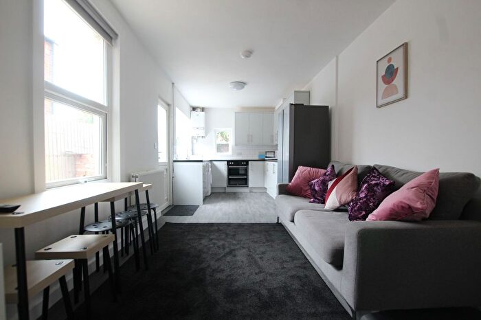 1 Bedroom Property To Rent In Tredworth Road, Gloucester, GL1