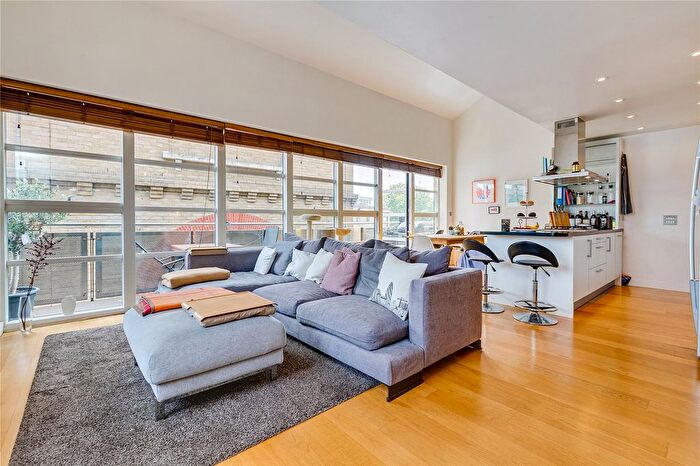 2 Bedroom Flat To Rent In Candlemakers Apartments, York Road, SW11