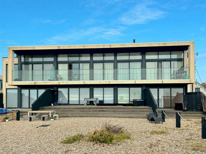 2 Bedroom Flat To Rent In St. Leonards Road, Hythe, CT21