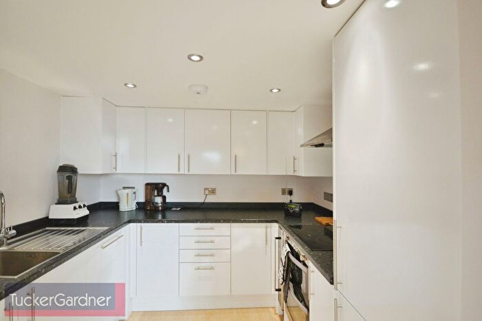 1 Bedroom Flat To Rent In Harvey Goodwin Gardens, Cambridge, CB4