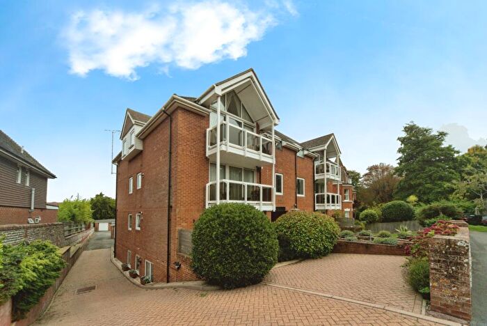 2 Bedroom Flat For Sale In Silverdale Road, Eastbourne, East Sussex, BN20