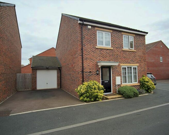 4 Bedroom Detached House To Rent In Quayside Way, Hempsted, Gloucester, GL2