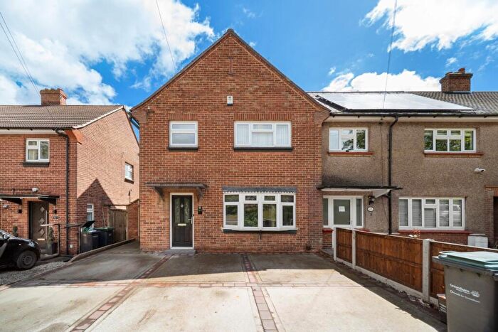 3 Bedroom Semi-Detached House For Sale In Springhead Road, Northfleet, Gravesend, Kent, DA11