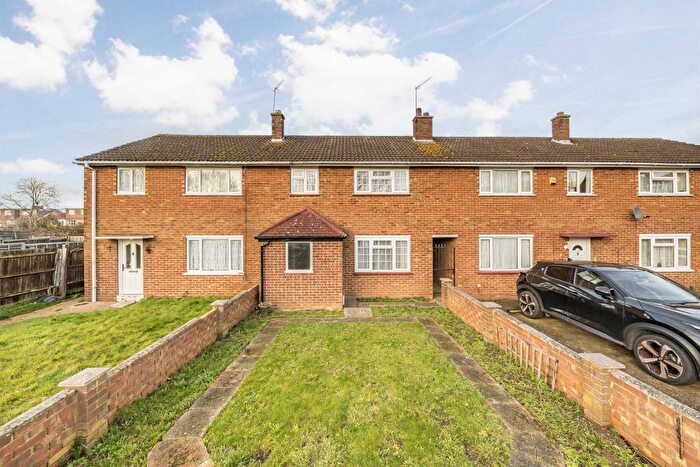 3 Bedroom Property For Sale In Dabbs Hill Lane, Northolt, UB5