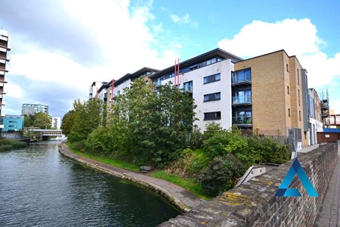 1 Bedroom Apartment For Sale In Commercial Road, London, E14