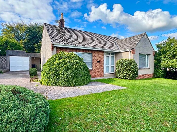 2 Bedroom Detached Bungalow To Rent In Chilcompton Road, Midsomer Norton, BA3