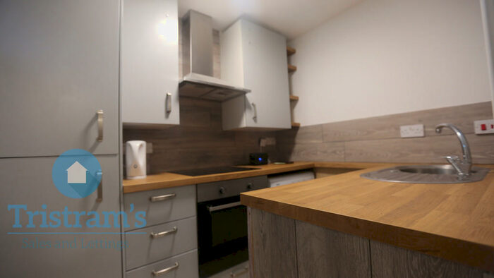 2 Bedroom Ground Flat To Rent In Radford Road, Nottingham, NG7