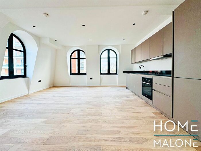 1 Bedroom Flat To Rent In Forest Road, Dalston, E8