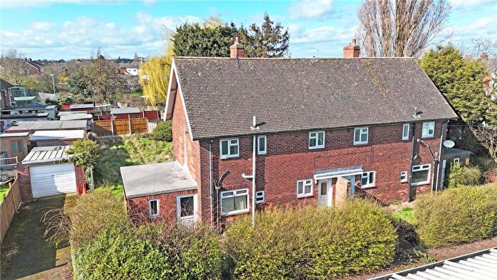 3 Bedroom Semi Detached House For Sale In Corby Road, Scunthorpe, DN16