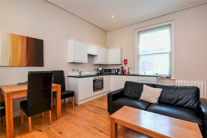 1 Bedroom Flat To Rent In Friar Street, Reading, Berkshire, RG1