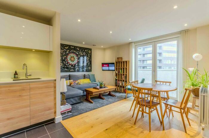 2 Bedroom Flat To Rent In Wiltshire Row, Hoxton, London, N1