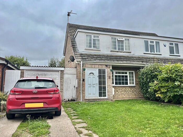 3 Bedroom Semi Detached House For Sale In Ash Court, Donington, PE11