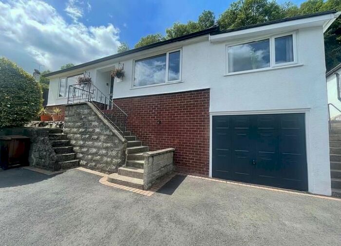 3 Bedroom Detached Bungalow For Sale In Pant, Oswestry, SY10