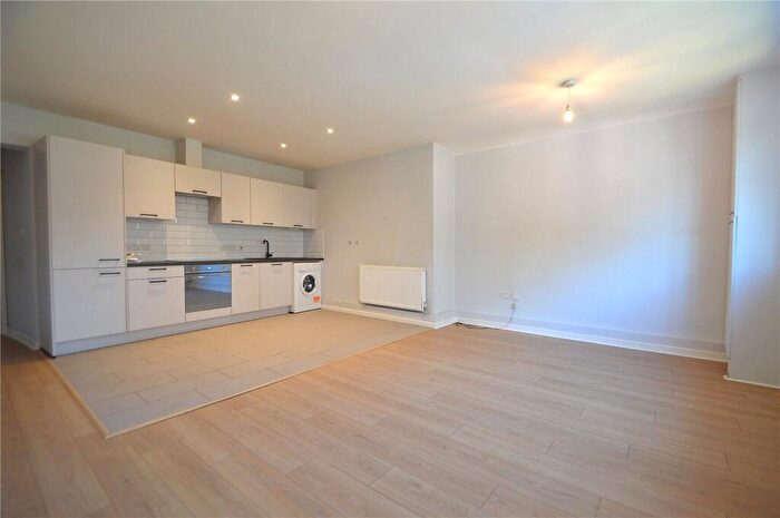 1 Bedroom Apartment To Rent In Purley Way Crescent, Croydon, CR0