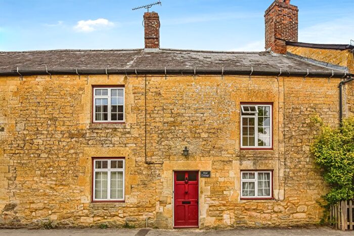 3 Bedroom Terraced House For Sale In Burton Street, Marnhull, Sturminster Newton, DT10