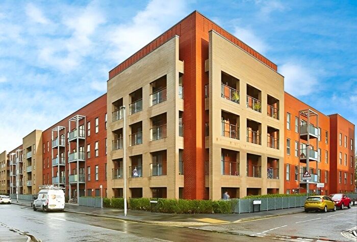 2 Bedroom Apartment To Rent In Pennant House, Cross Street, PO1