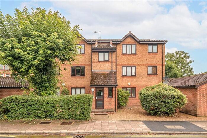 Studio To Rent In Mornington Road, Deptford, SE8