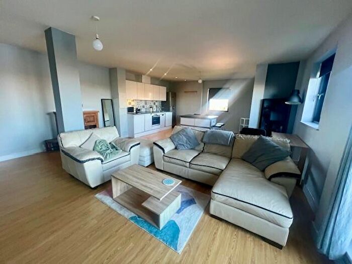 2 Bedroom Apartment To Rent In Galleon Way, Cardiff, CF10