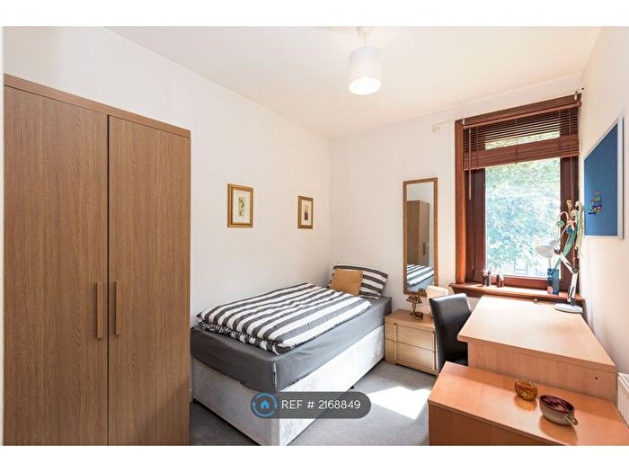 2 Bedroom Flat To Rent In School Drive, Aberdeen, AB24