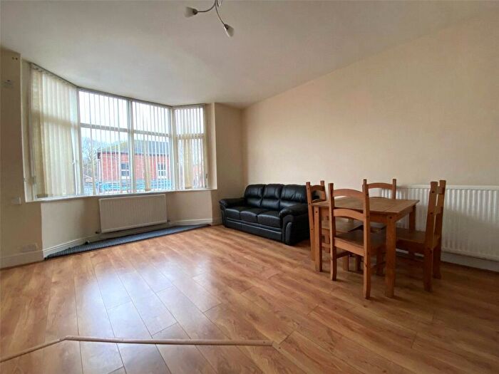 3 Bedroom Apartment To Rent In Withington Road, Whalley Range, Manchester, M16